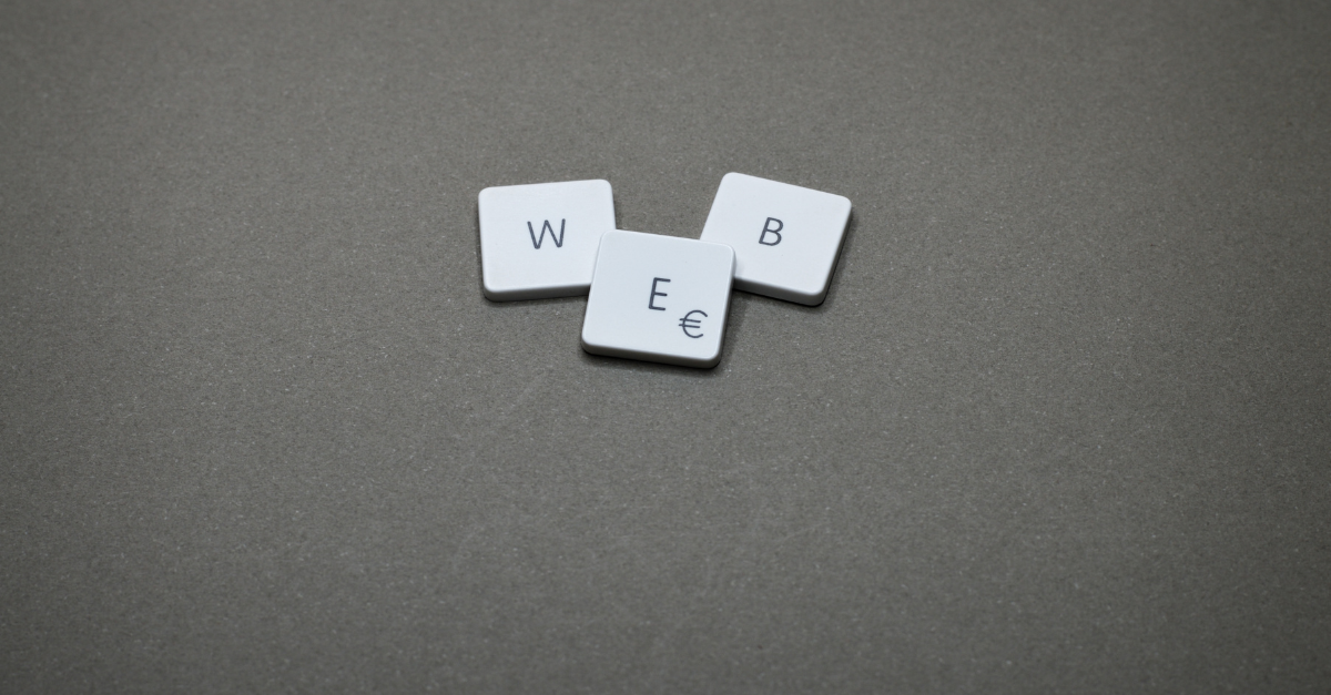 Moneyweb corrects details on Satrix MSCI World Feeder listing
